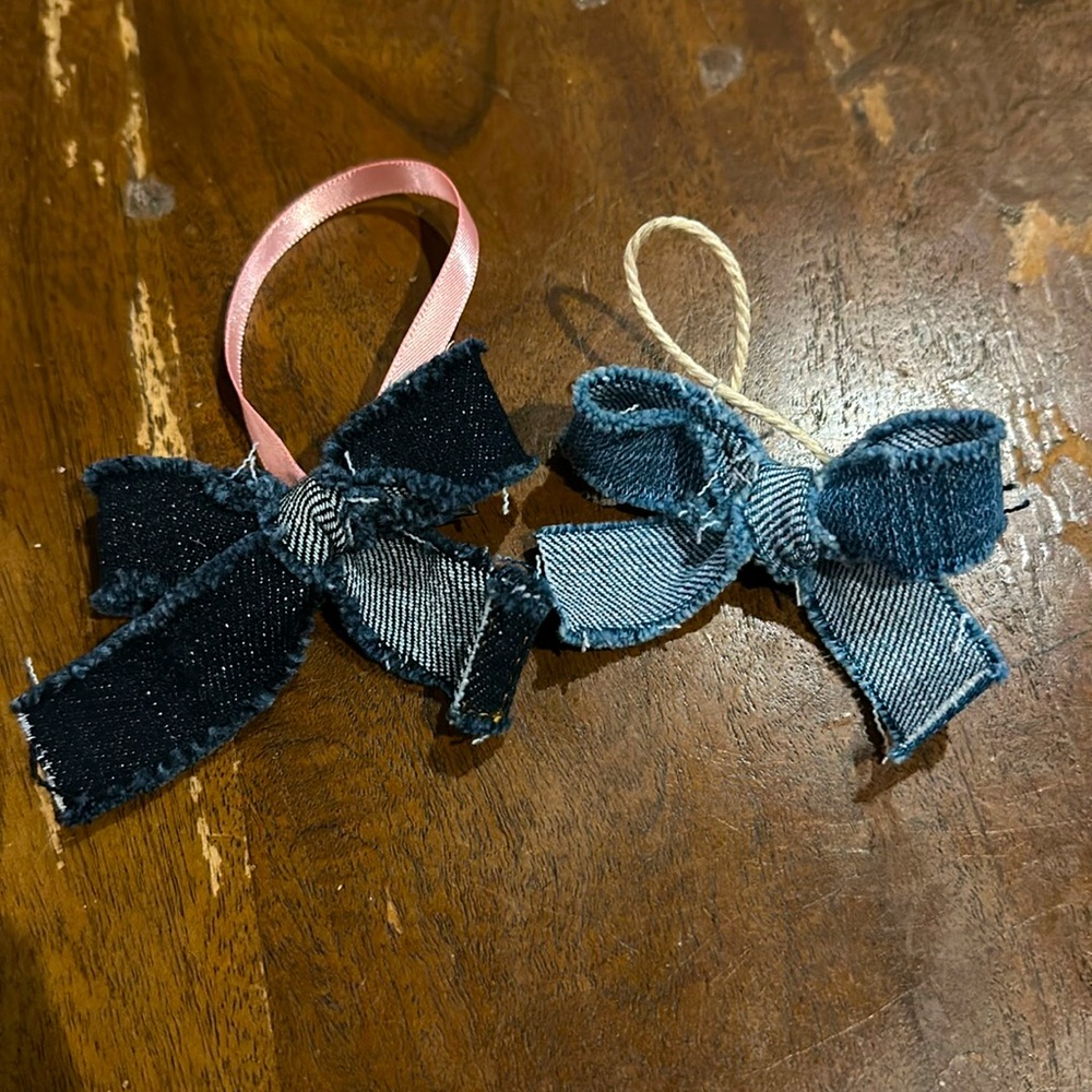 Mini denim bow